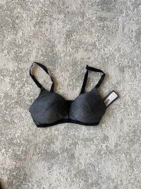 True & Co. True Weekend Lift Wireless Contour Bra Dark Grey 36C